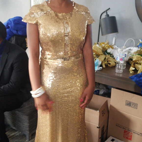 dress - Picture 3 of 4